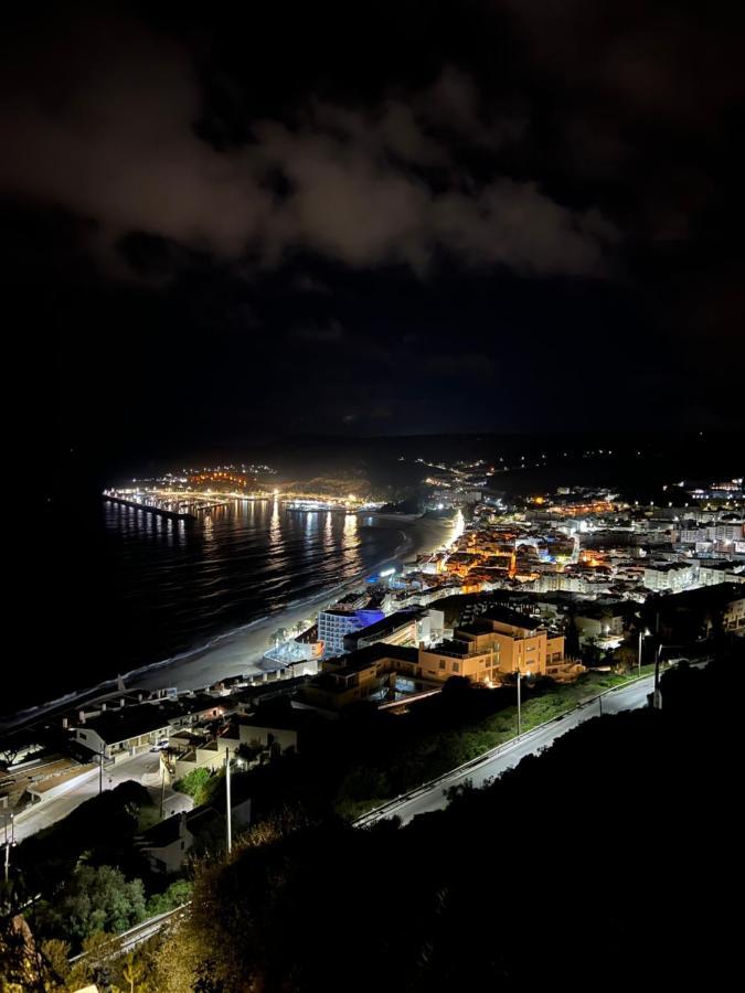 شقة Penthouse Ocean View Sesimbra - Parking @Center المظهر الخارجي الصورة