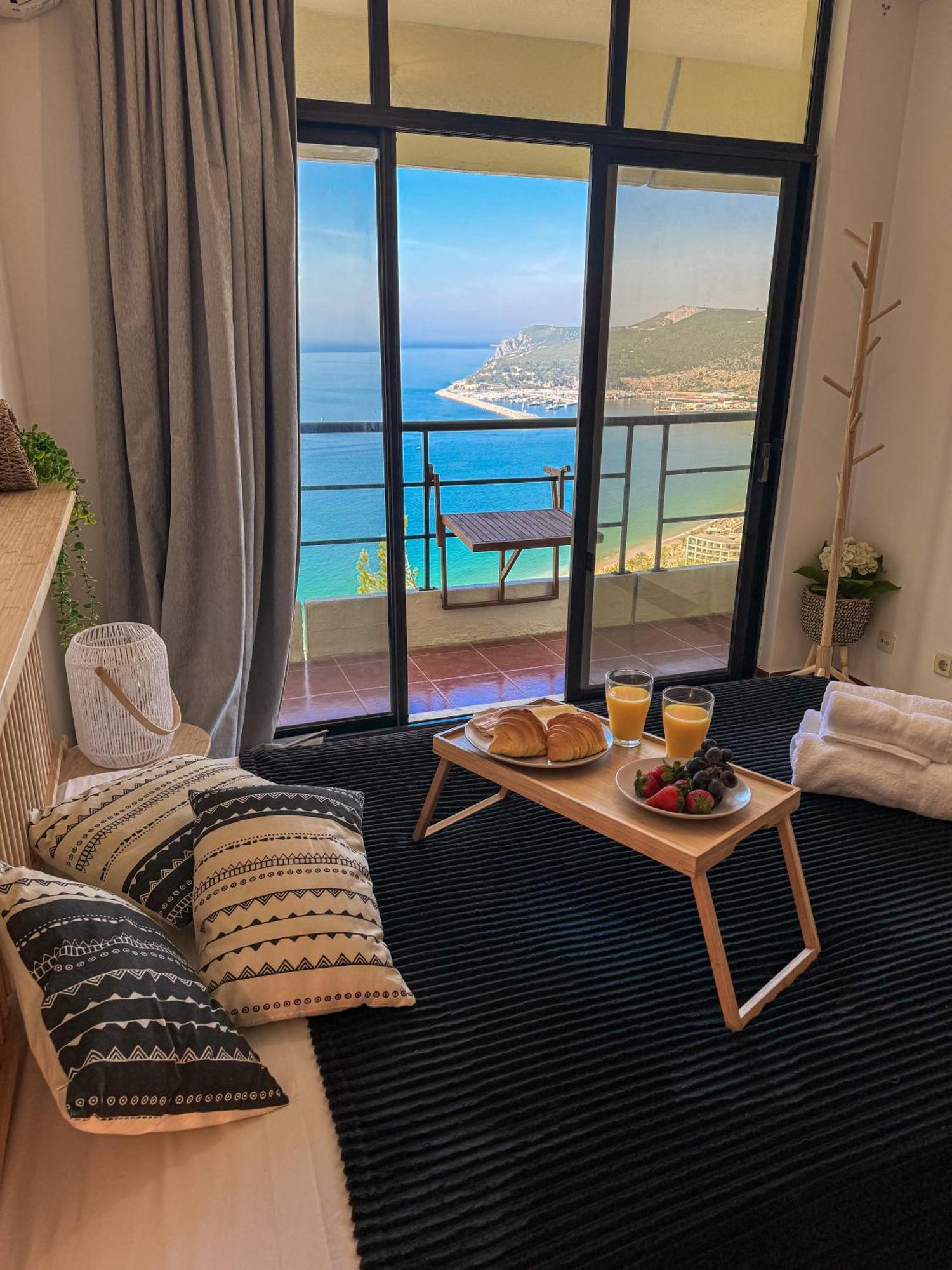 شقة Penthouse Ocean View Sesimbra - Parking @Center المظهر الخارجي الصورة