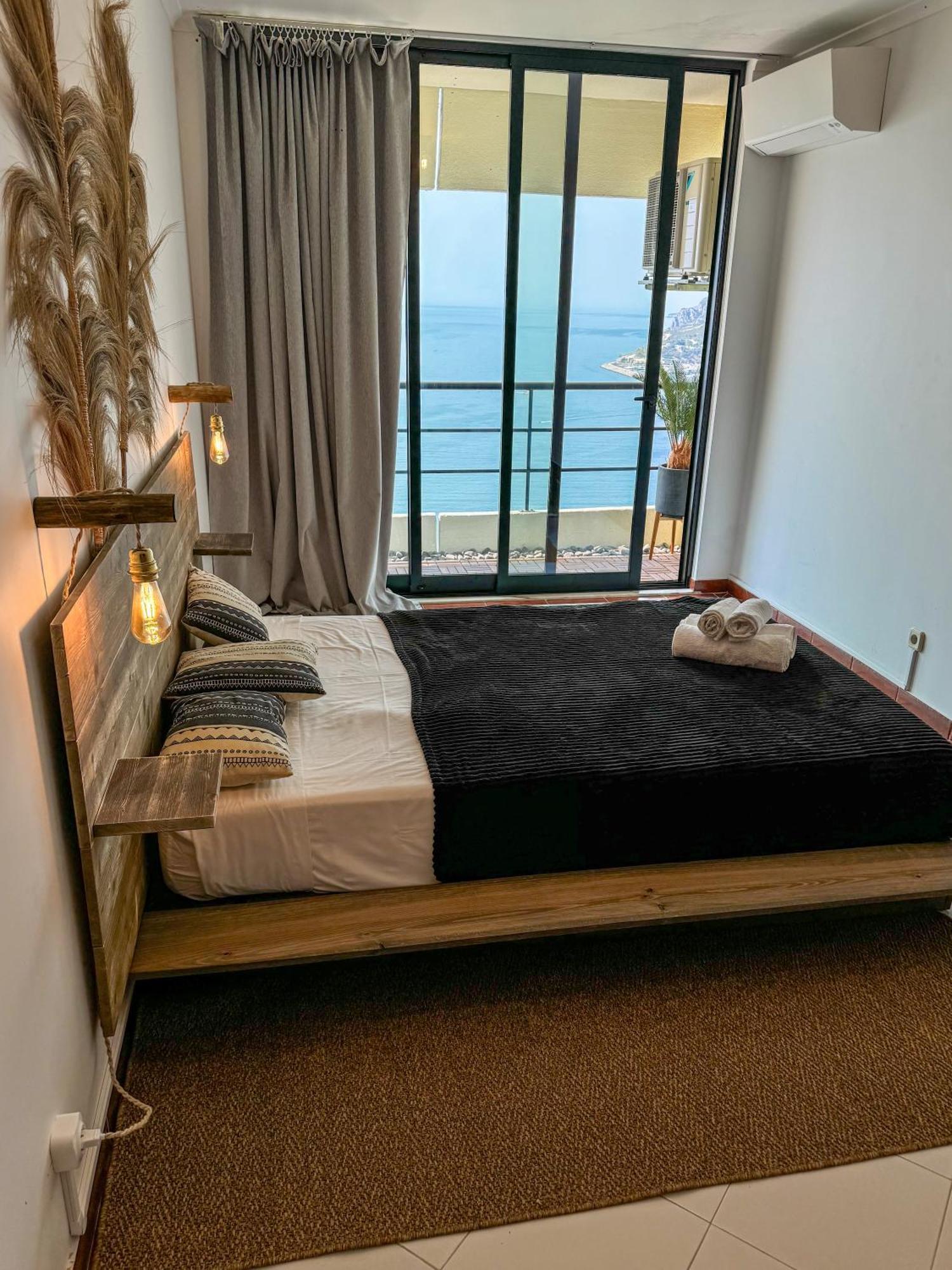شقة Penthouse Ocean View Sesimbra - Parking @Center المظهر الخارجي الصورة
